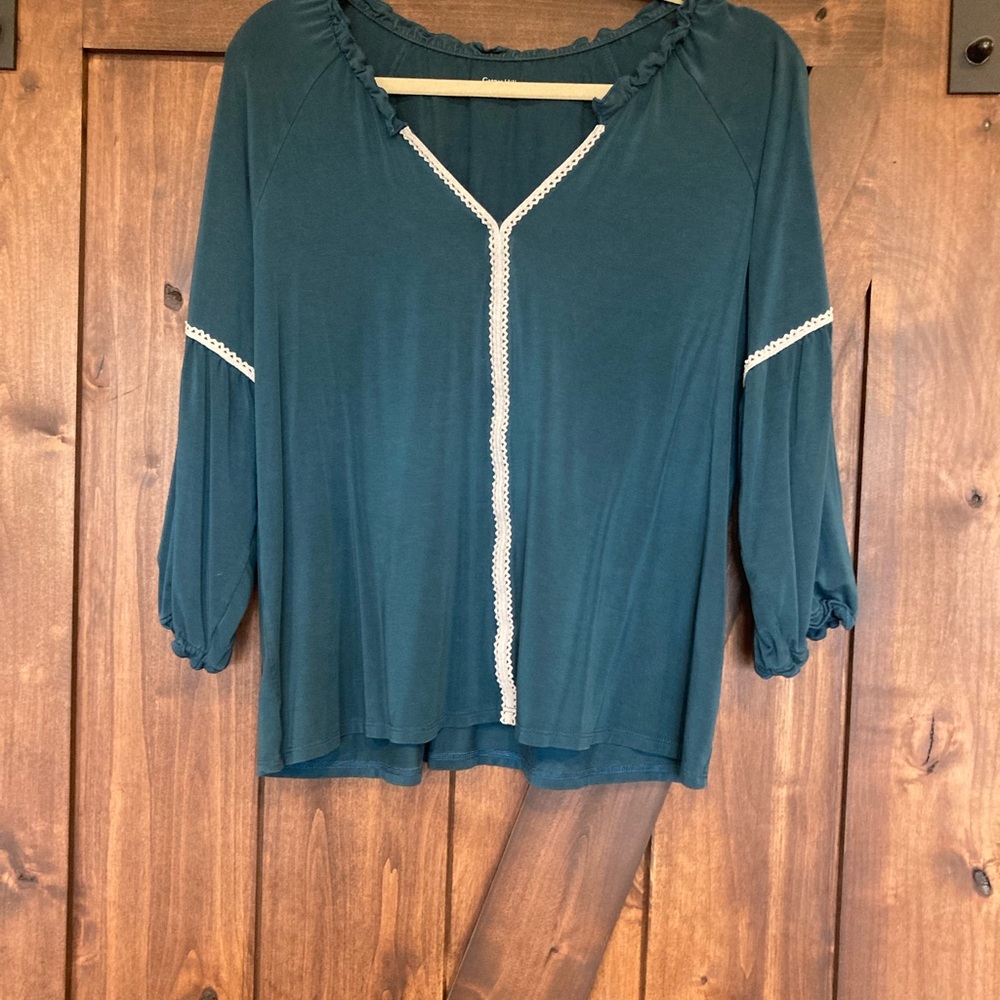 A little Boho look 👀 Teal Women's Top with Lace Trim